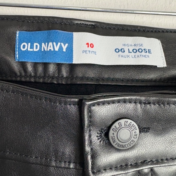 Old Navy High Waisted OG Loose Faux Leather Pant-Black Size 10 Petite NWT - Picture 6 of 6